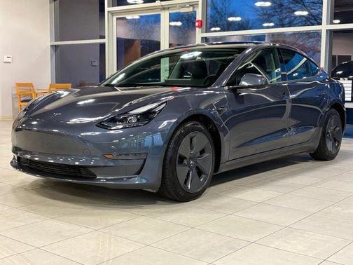 2022 Tesla Model 3 Standard Range