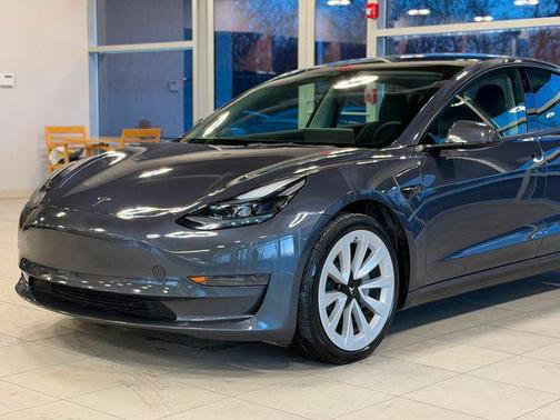 2023 Tesla Model 3 Standard Range