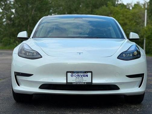 2022 Tesla Model 3 Standard Range