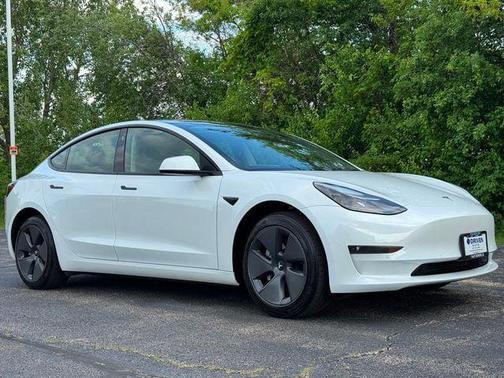 2022 Tesla Model 3 Standard Range