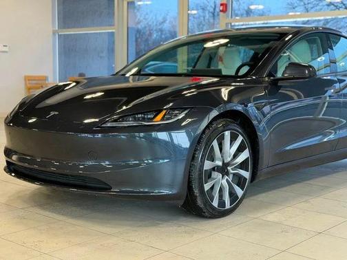 2025 Tesla Model 3 Long Range