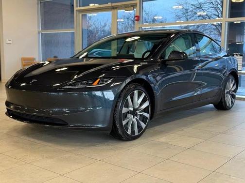 2025 Tesla Model 3 Long Range