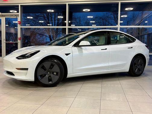 2023 Tesla Model 3 Standard Range