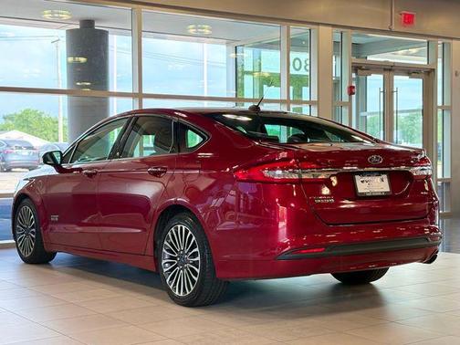 2017 Ford Fusion Energi SE Luxury