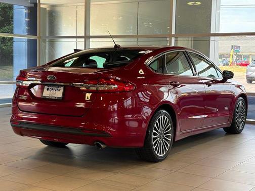 2017 Ford Fusion Energi SE Luxury