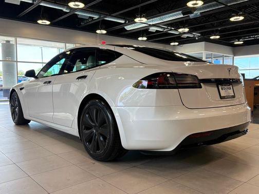 2022 Tesla Model S Dual Motor All-Wheel Drive
