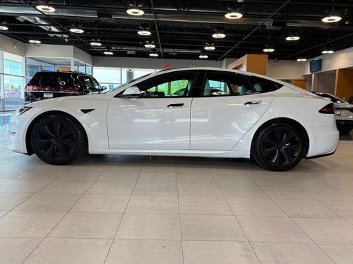 2022 Tesla Model S Dual Motor All-Wheel Drive
