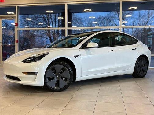 2023 Tesla Model 3 Standard Range