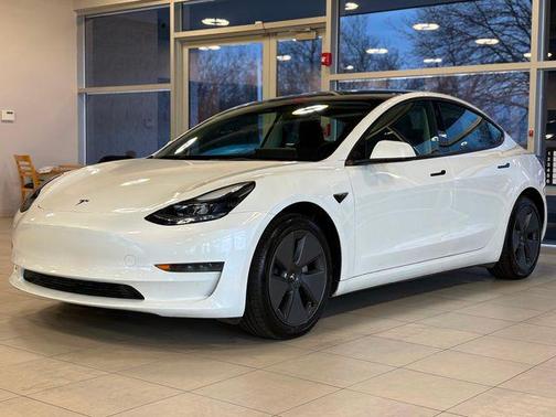 2023 Tesla Model 3 Standard Range