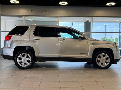 2017 GMC Terrain SLE-1