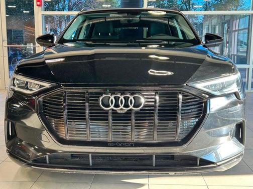 2021 Audi e-tron Premium