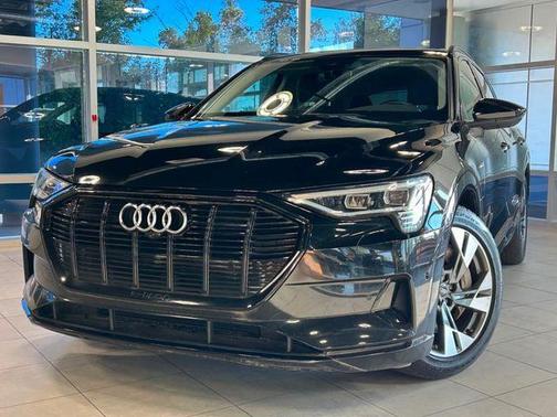 2021 Audi e-tron Premium