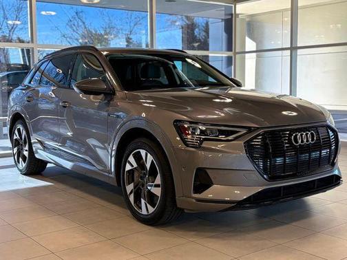 2021 Audi e-tron Premium