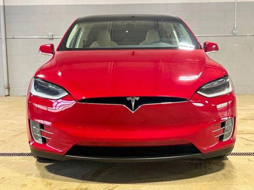 2018 Tesla Model X 75D AWD