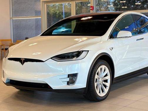 2020 Tesla Model X Long Range Plus AWD