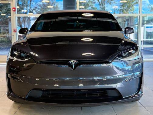 2024 Tesla Model X Long Range