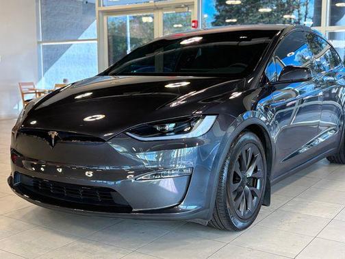 2024 Tesla Model X Long Range