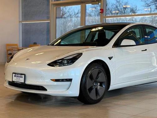 2023 Tesla Model 3 Standard Range