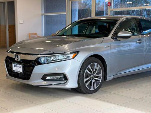 Lunar Silver Metallic 2019 Honda Accord Hybrid EX