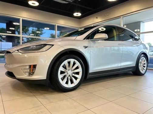 2018 Tesla Model X 75D
