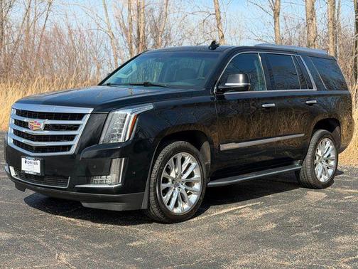 2019 Cadillac Escalade Luxury