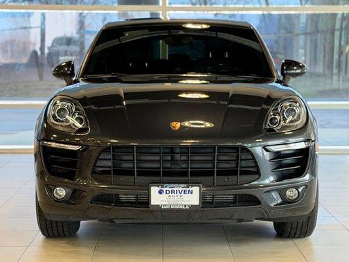 Gray 2018 Porsche Macan Macan Sport Edition