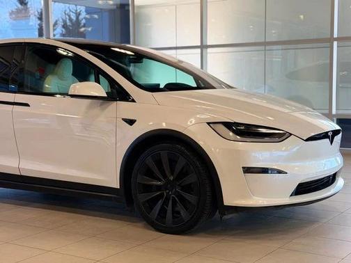 2022 Tesla Model X Plaid Tri Motor All-Wheel Drive