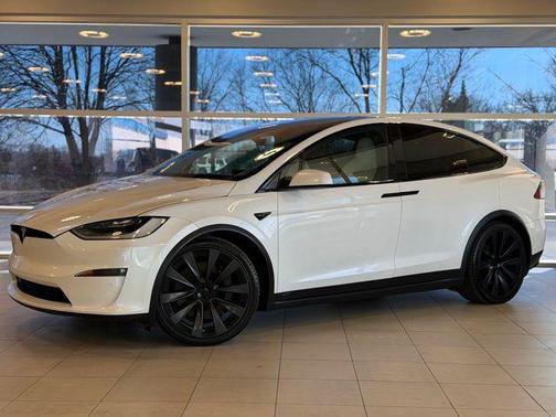 2022 Tesla Model X Plaid Tri Motor All-Wheel Drive