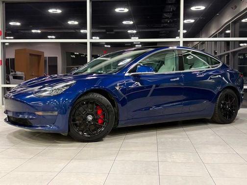 2019 Tesla Model 3 Performance