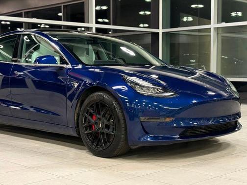 2019 Tesla Model 3 Performance