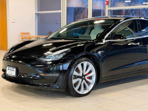 2019 Tesla Model 3 Performance