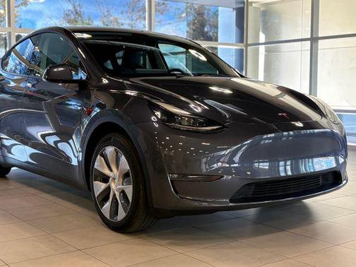 2023 Tesla Model Y Long Range AWD
