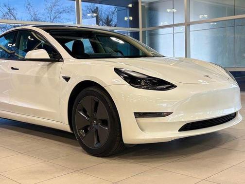 2023 Tesla Model 3 Standard Range
