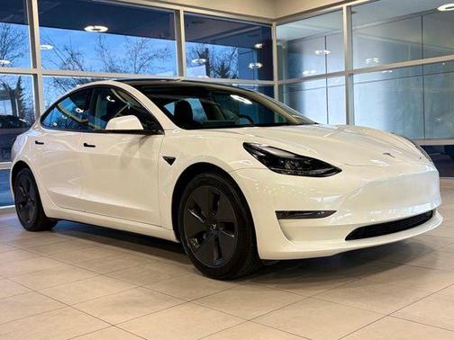 2023 Tesla Model 3 Standard Range