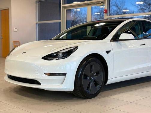 2023 Tesla Model 3 Standard Range