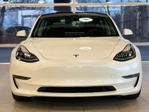 2023 Tesla Model 3 Standard Range
