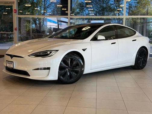 Pearl White Multi-Coat 2021 Tesla Model S Long Range