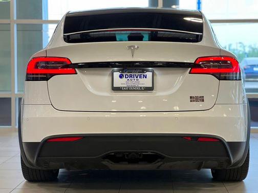 2022 Tesla Model X Plaid Tri Motor All-Wheel Drive