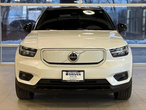 2022 Volvo XC40 Recharge Pure Electric P8 Twin Plus