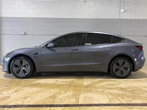 2023 Tesla Model 3 Standard Range