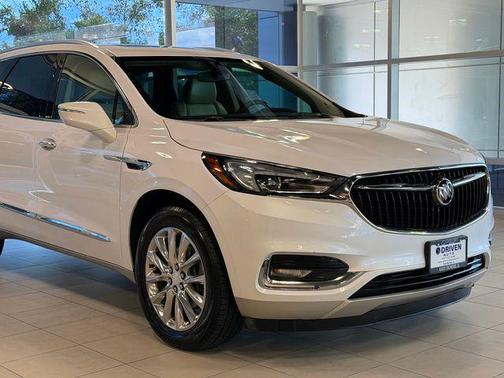 2018 Buick Enclave Essence
