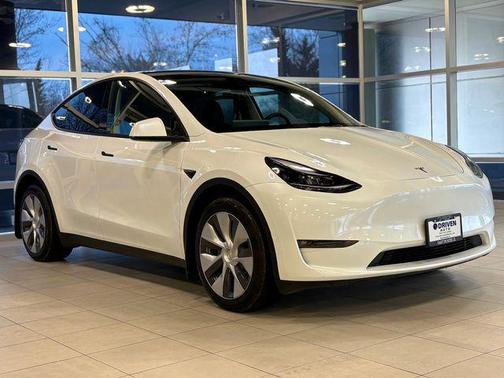 2023 Tesla Model Y Long Range AWD