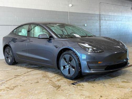 2023 Tesla Model 3 Standard Range