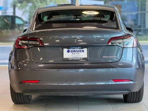 2019 Tesla Model 3 Performance