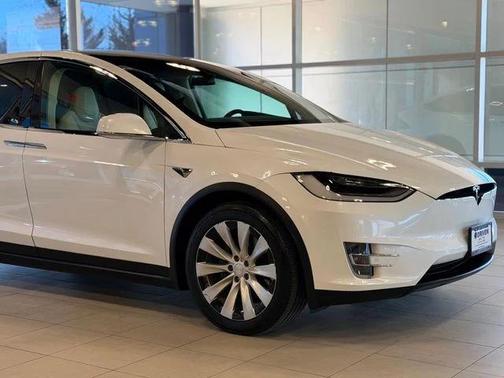2019 Tesla Model X Long Range