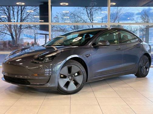 2023 Tesla Model 3 Standard Range