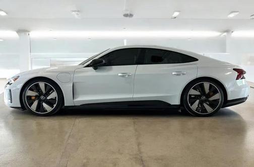 2022 Audi RS e-tron GT quattro