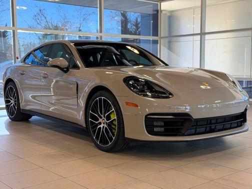 2021 Porsche Panamera 4