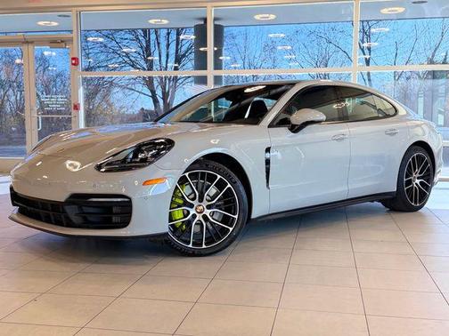 2021 Porsche Panamera 4