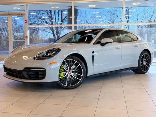 2021 Porsche Panamera 4